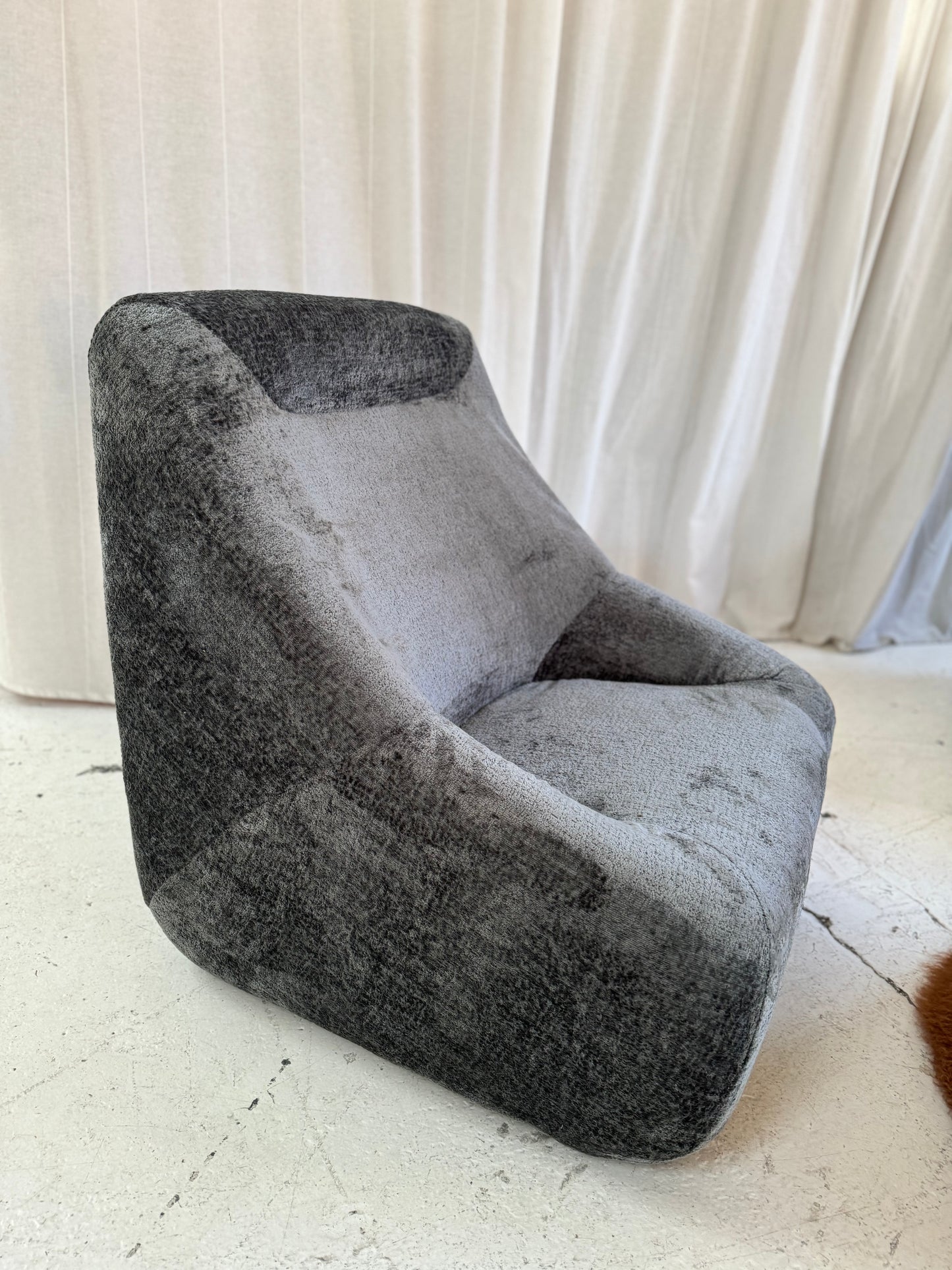 Featherston Numero IV Chairs