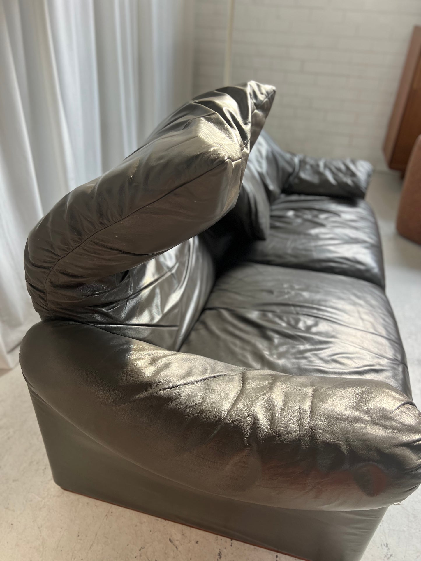 Cassina Maralunga Grey Leather Sofa by Vico Magistretti