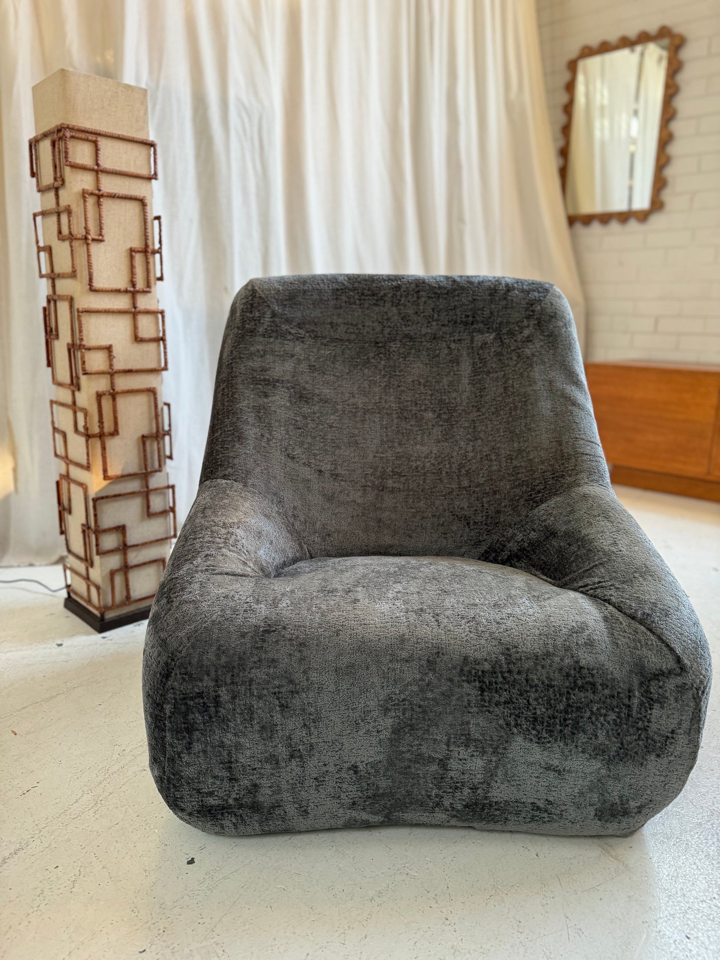 Featherston Numero IV Chairs