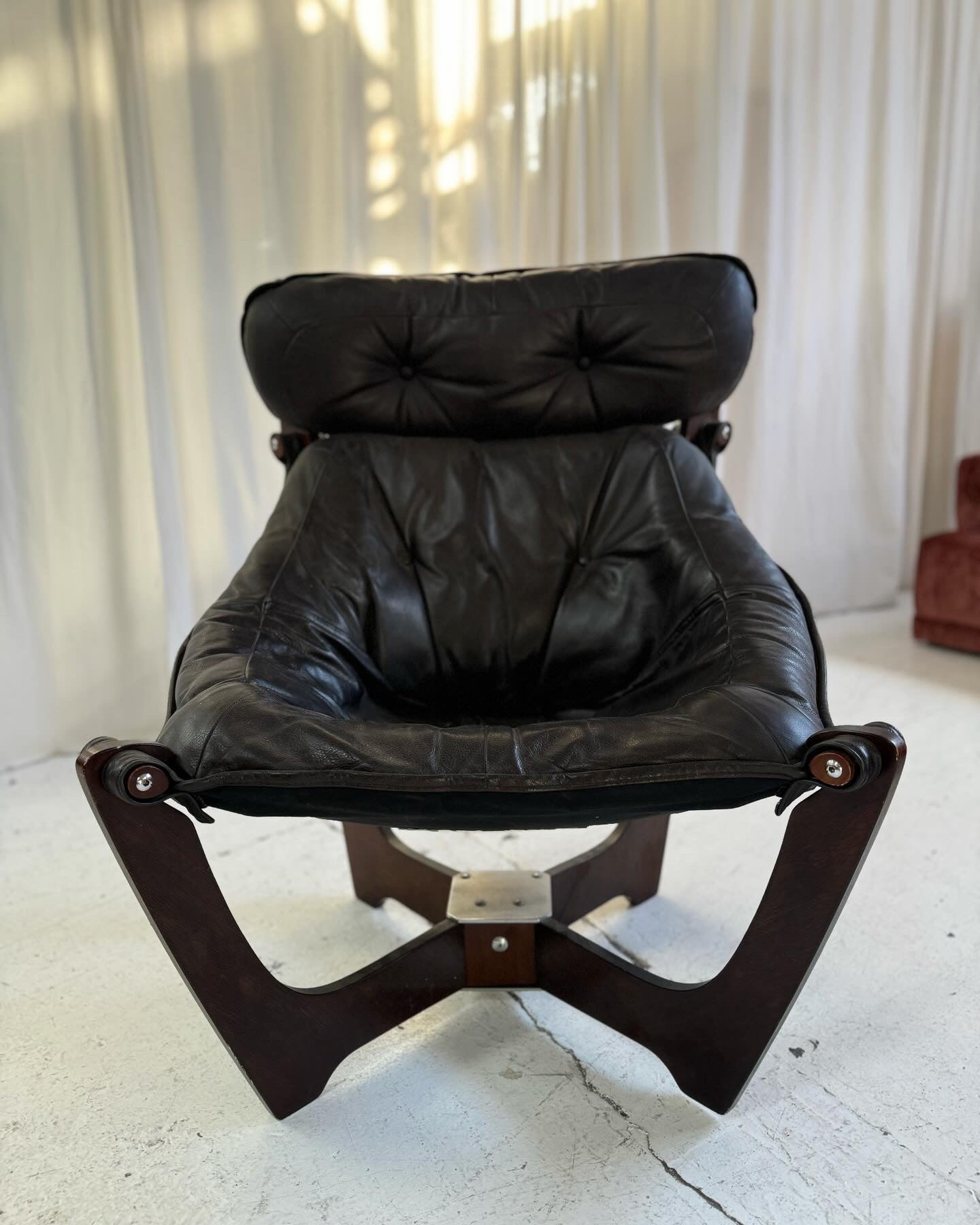Vintage Luna High Back Chair