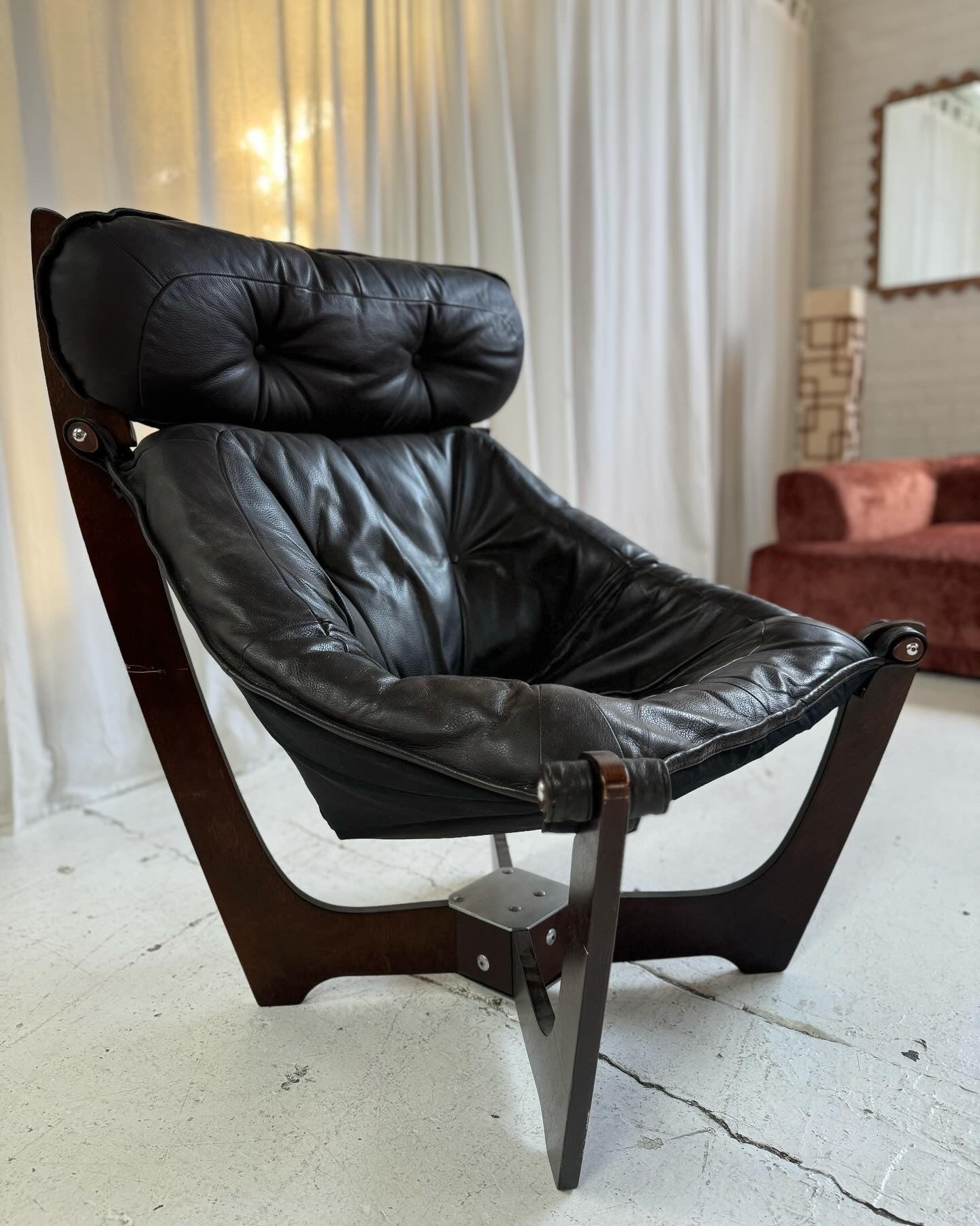 Vintage Luna High Back Chair