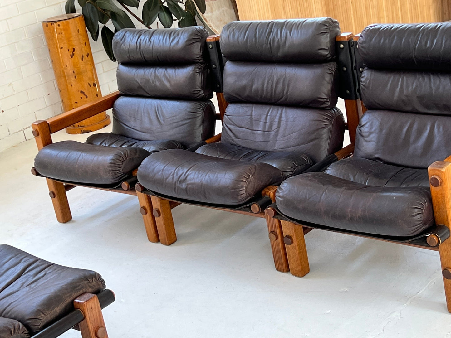 Norman Archibald Leather 4 Piece Sofa Set