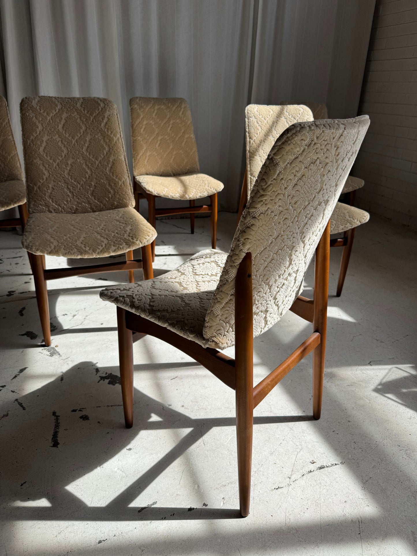 Parker Model 118 Dining Chair Set (6)