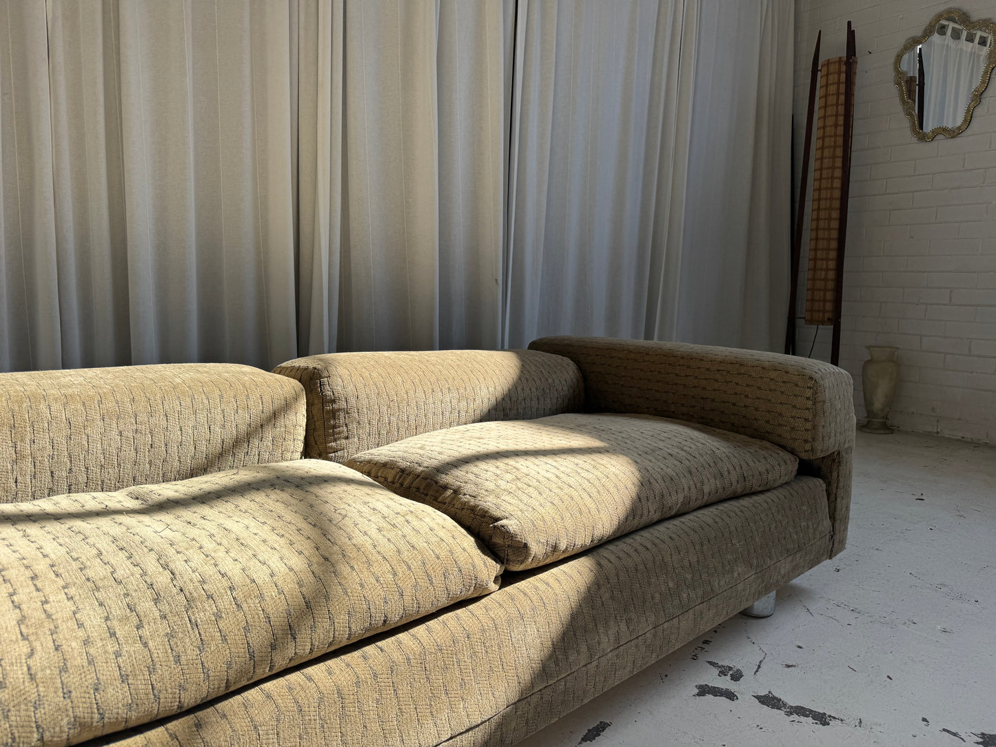 Diplomat Sofa by Howard Keith for HK Furniture, 1972