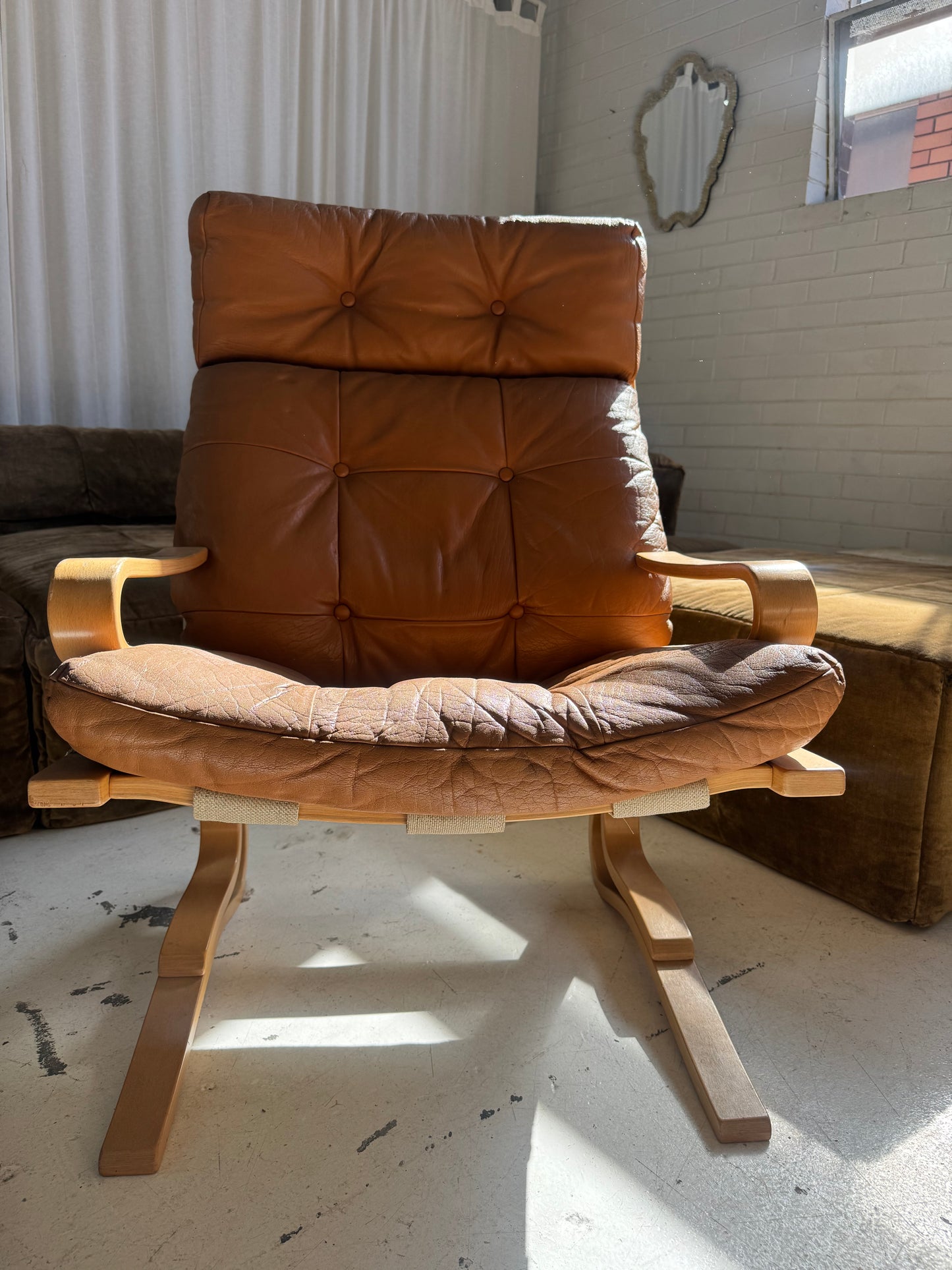 Vintage Skyline Leather Chair by Hove Mobler