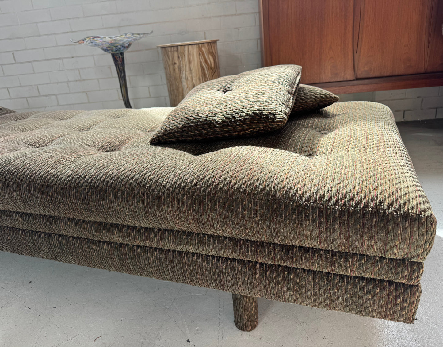 Vintage Daybed Sofa