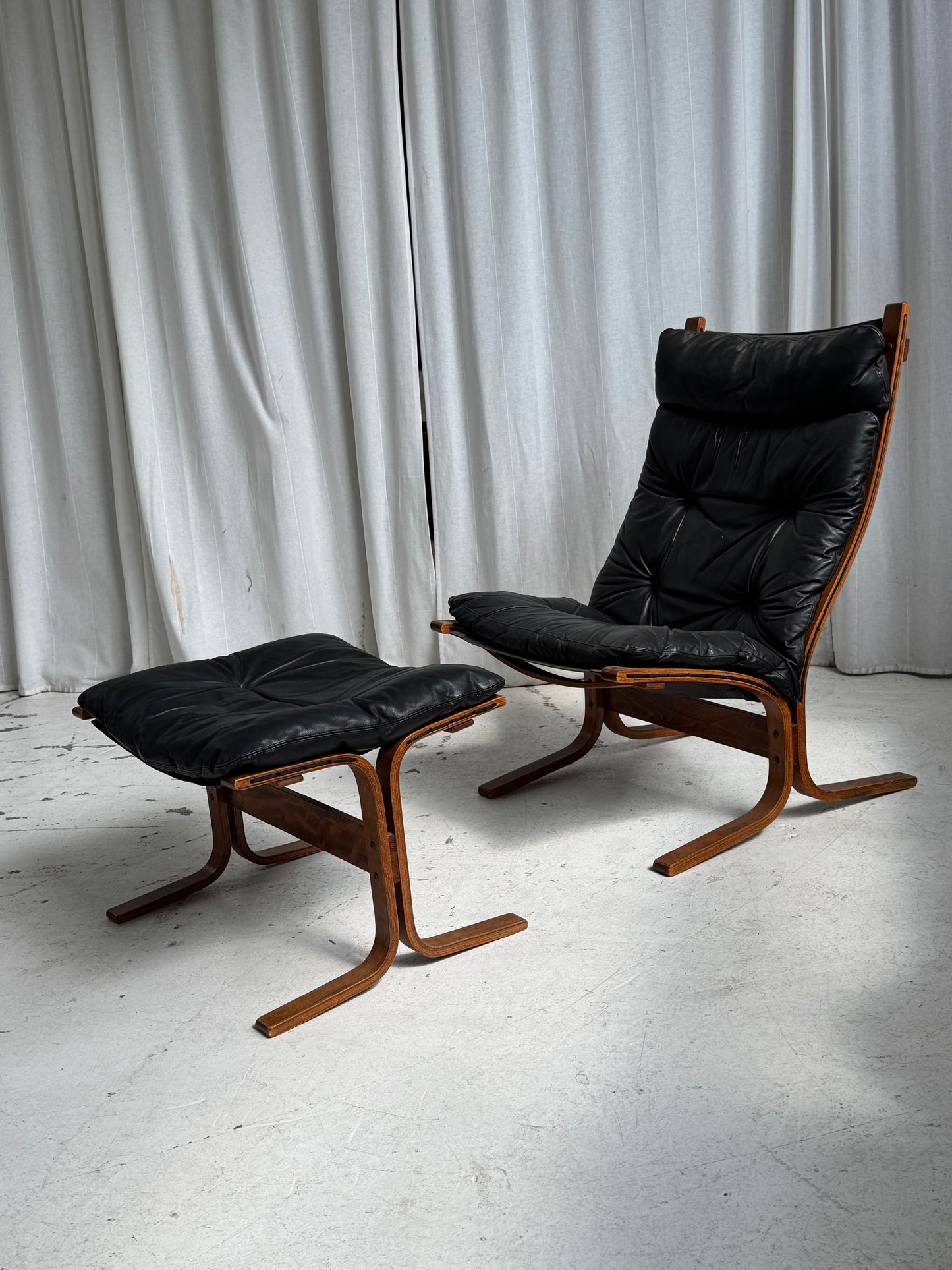 Ingmar Relling Siesta Chair & Ottoman Set