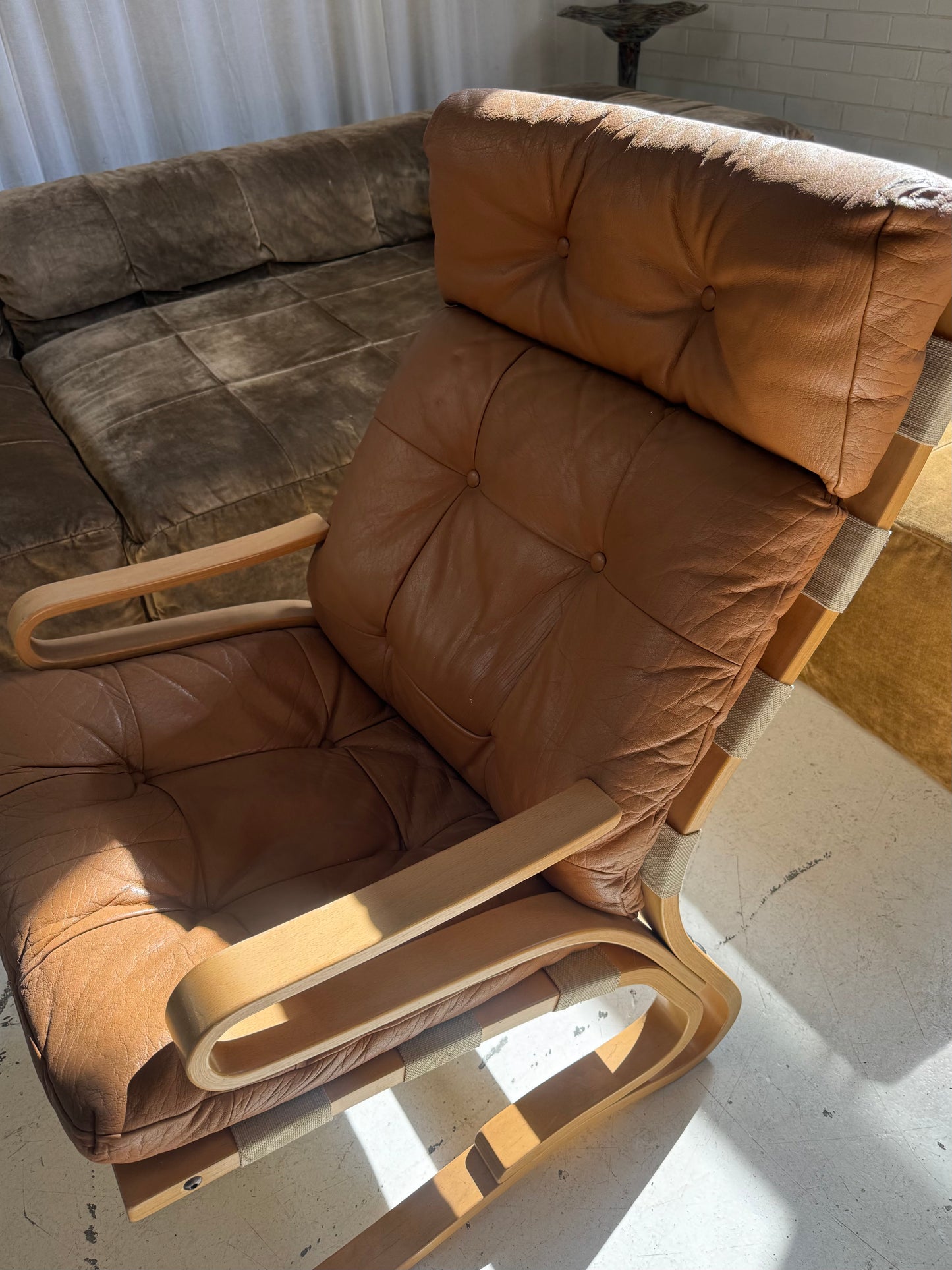 Vintage Skyline Leather Chair by Hove Mobler