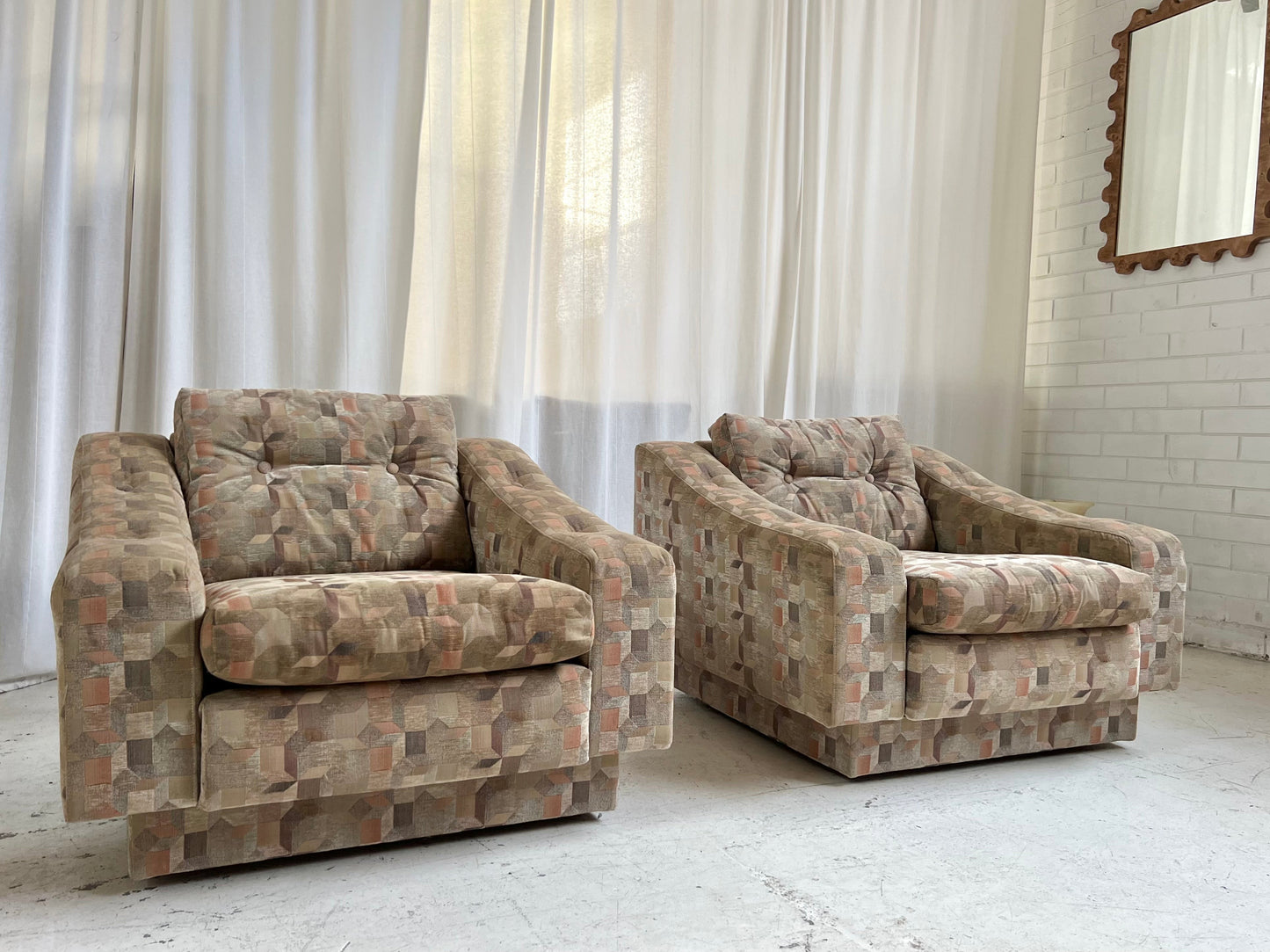 Parker Armchair - 1 available