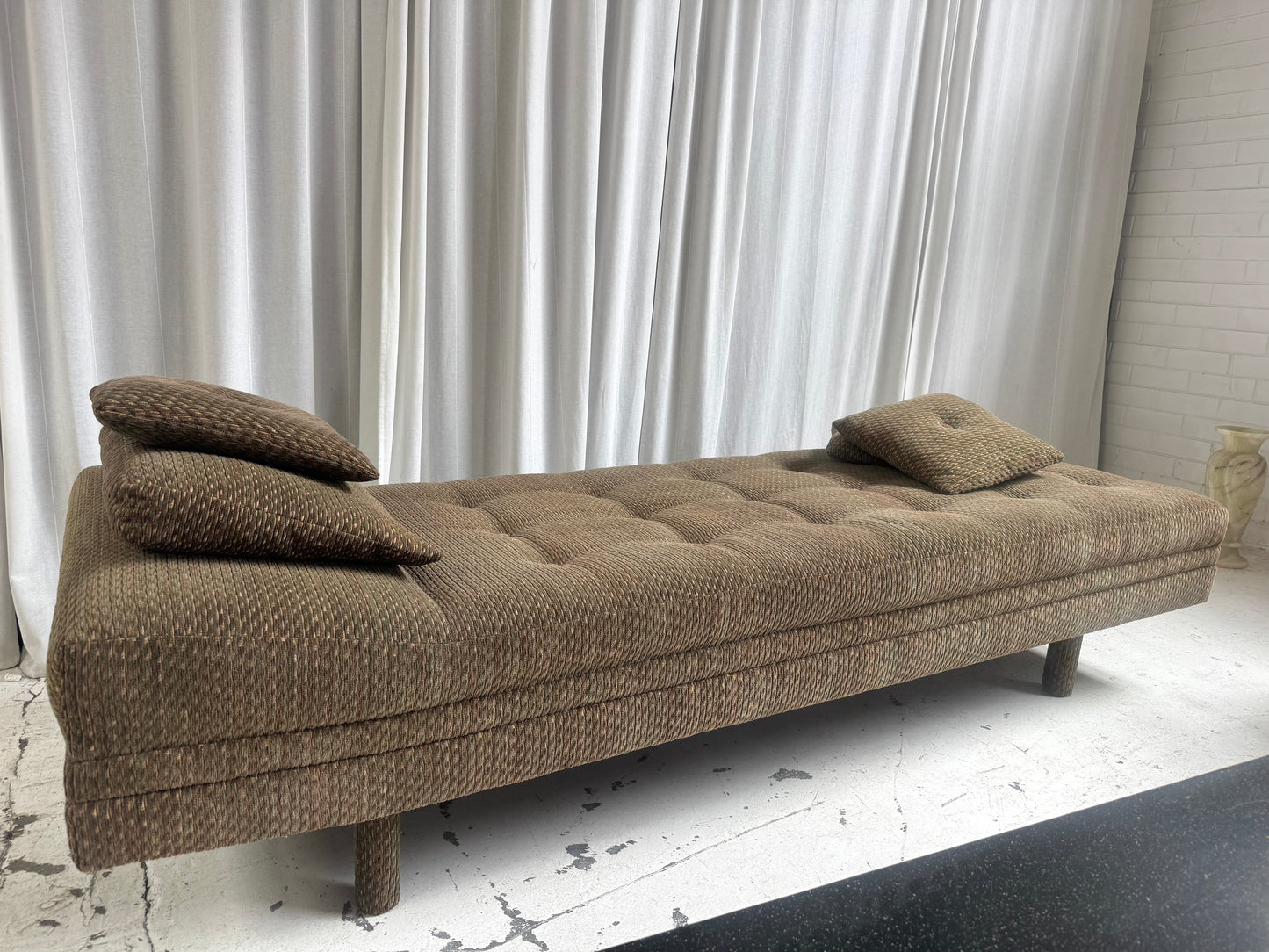 Vintage Daybed Sofa