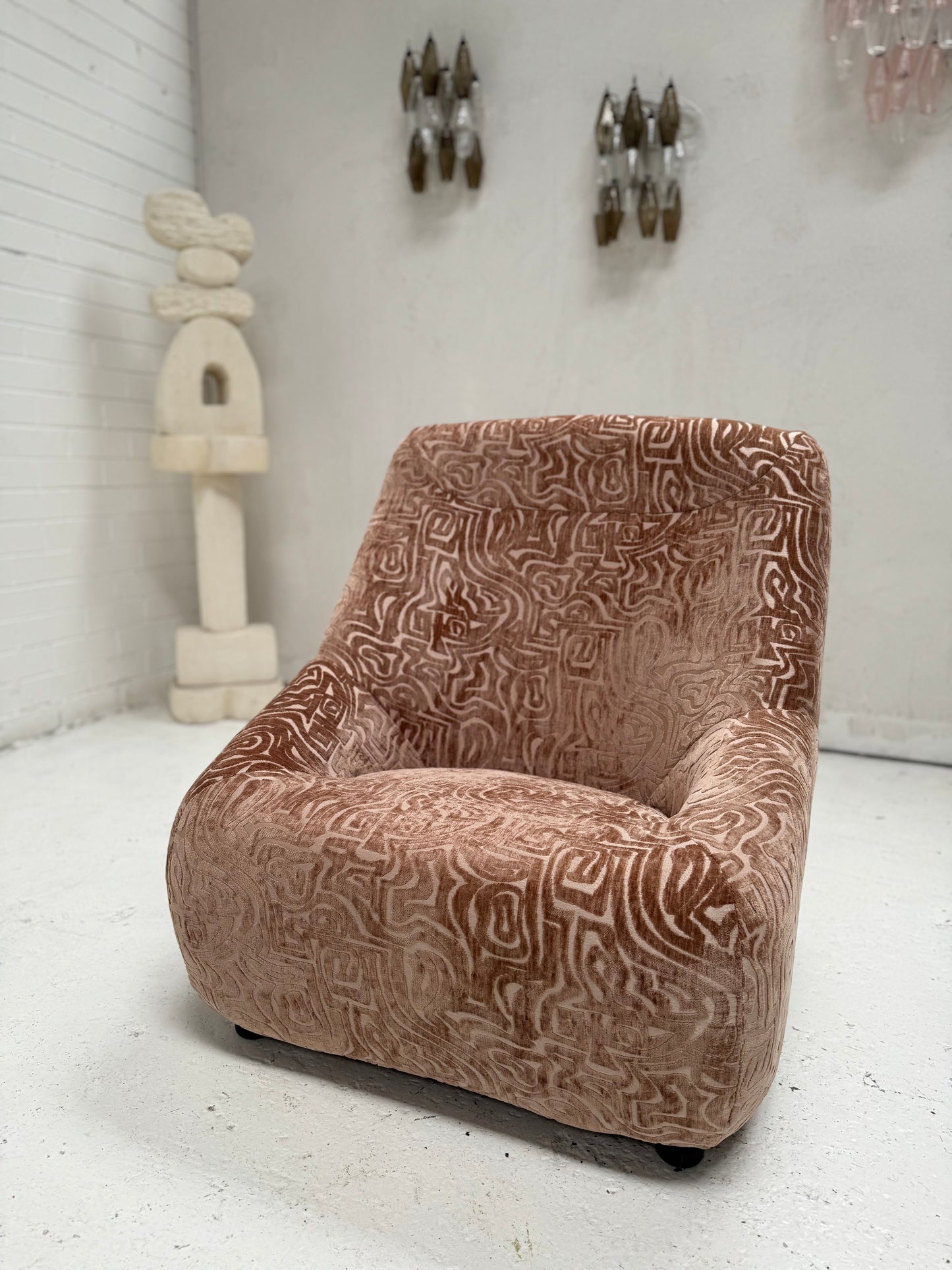 Featherston Numero IV Chair