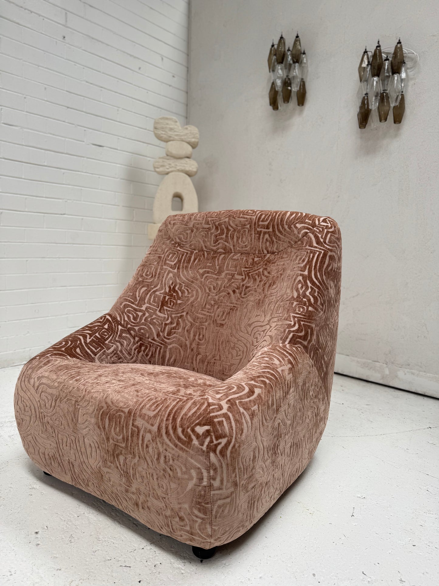 Featherston Numero IV Chair