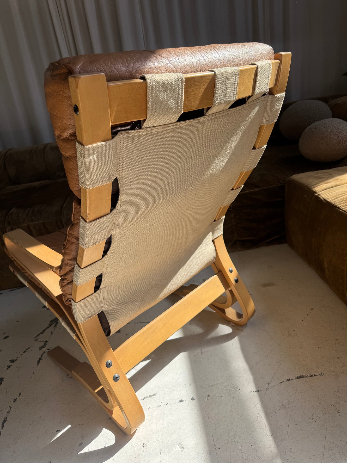 Vintage Skyline Leather Chair by Hove Mobler