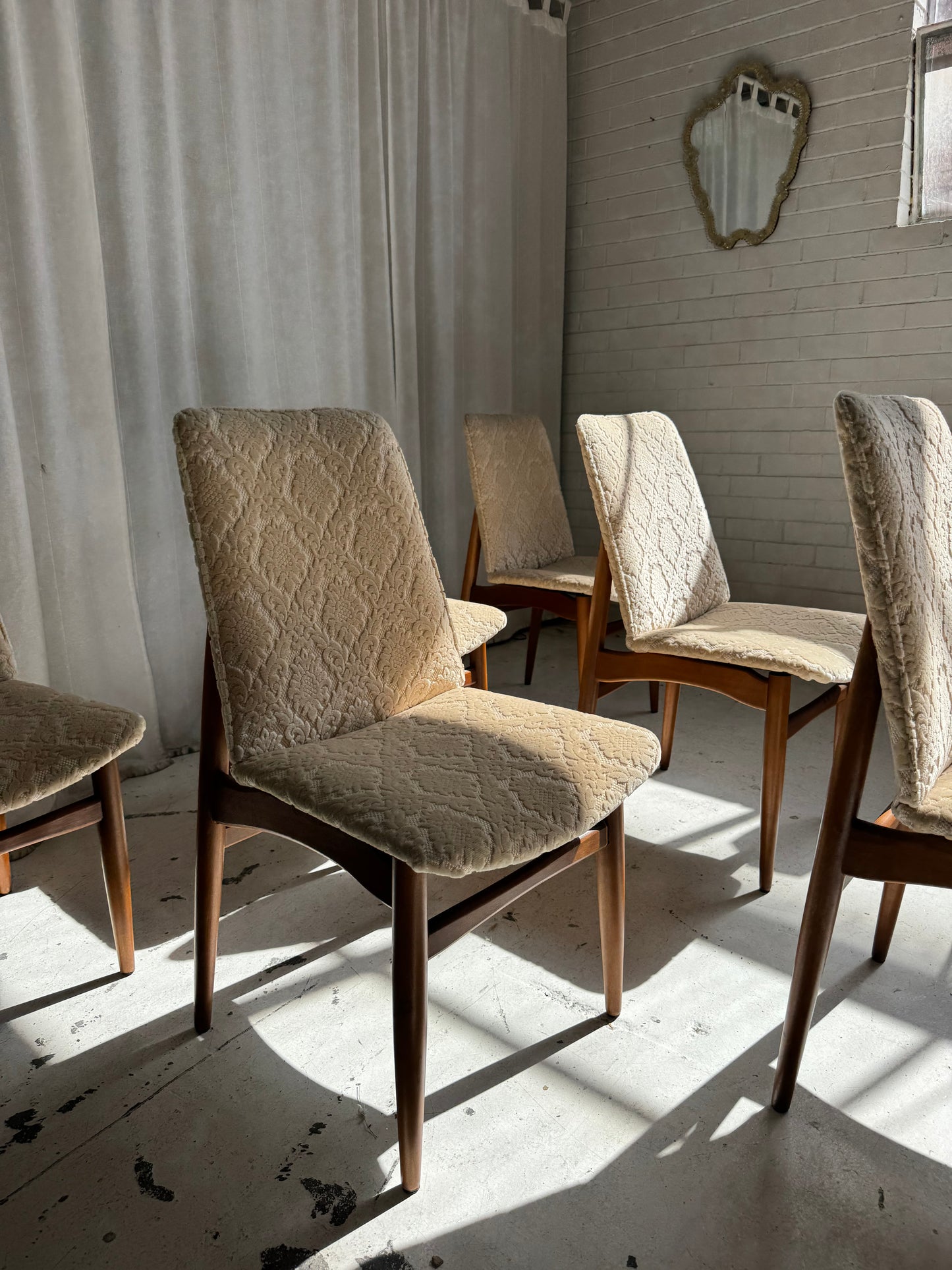 Parker Model 118 Dining Chair Set (6)