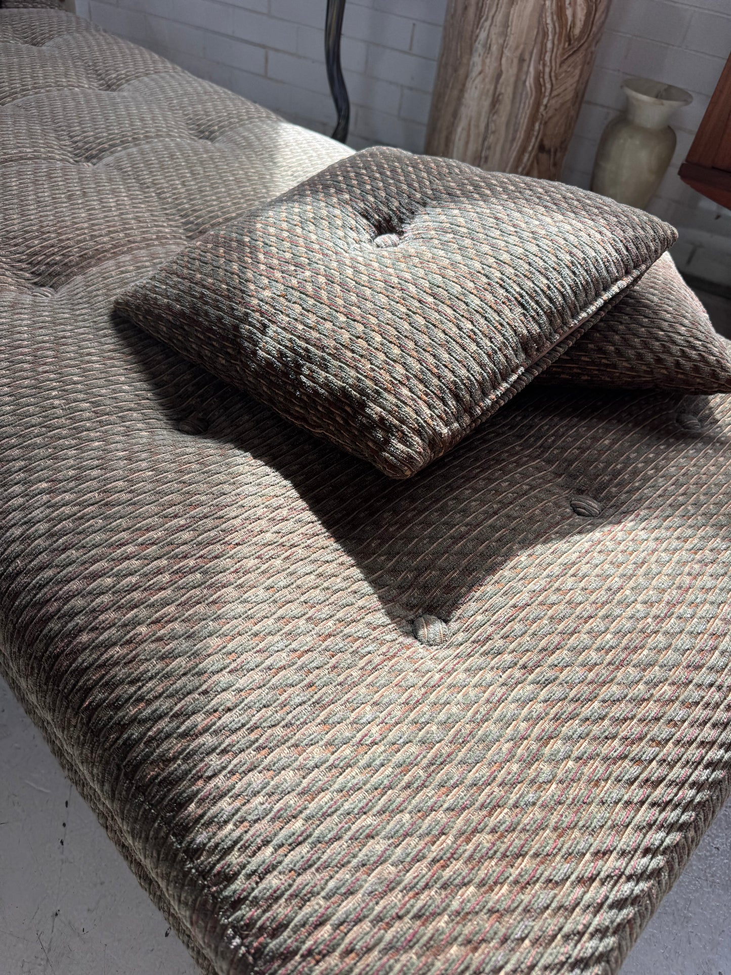 Vintage Daybed Sofa
