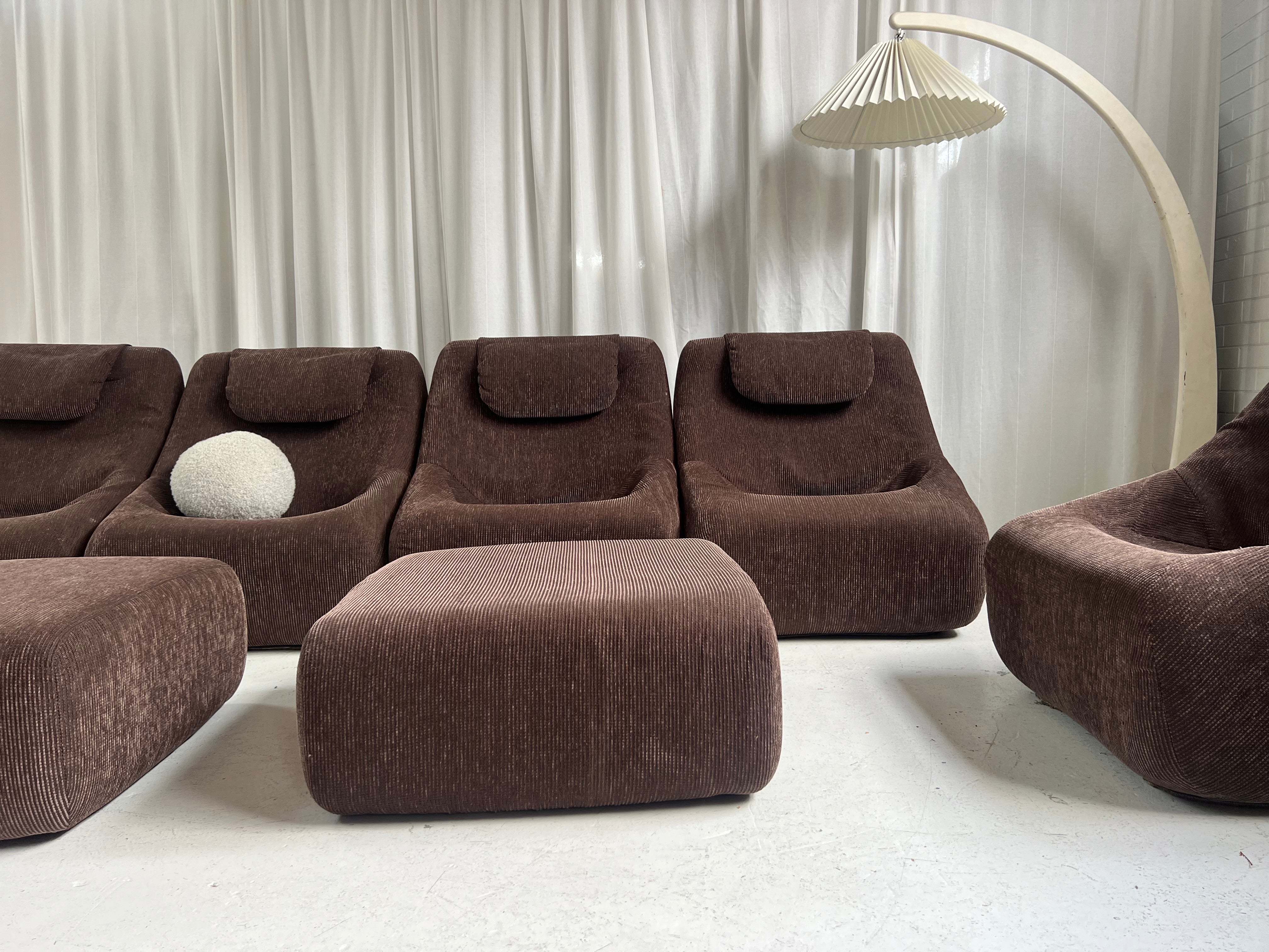 Vintage Featherston IV Modular - Choc Corduroy – Mood Objects