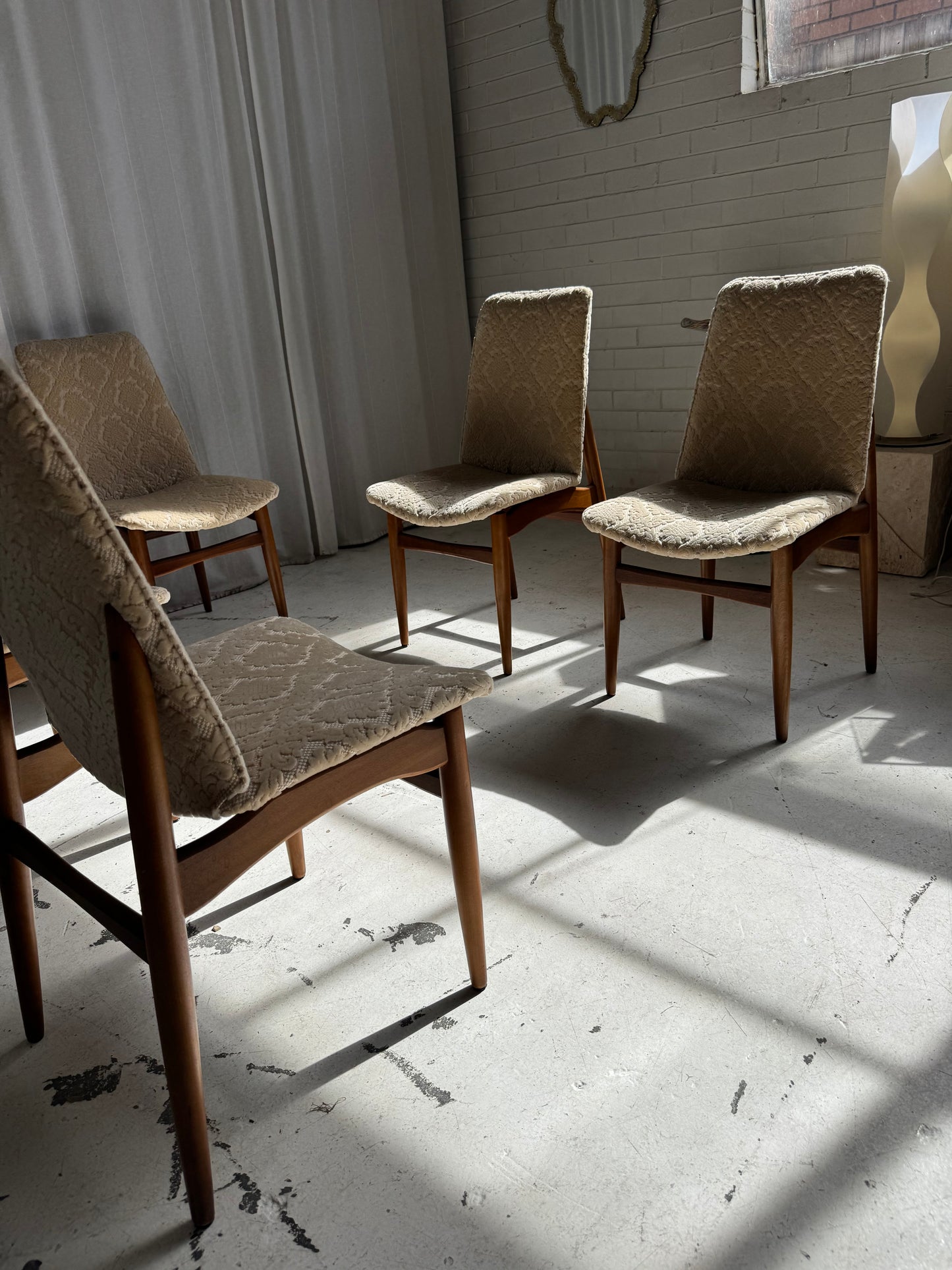 Parker Model 118 Dining Chair Set (6)