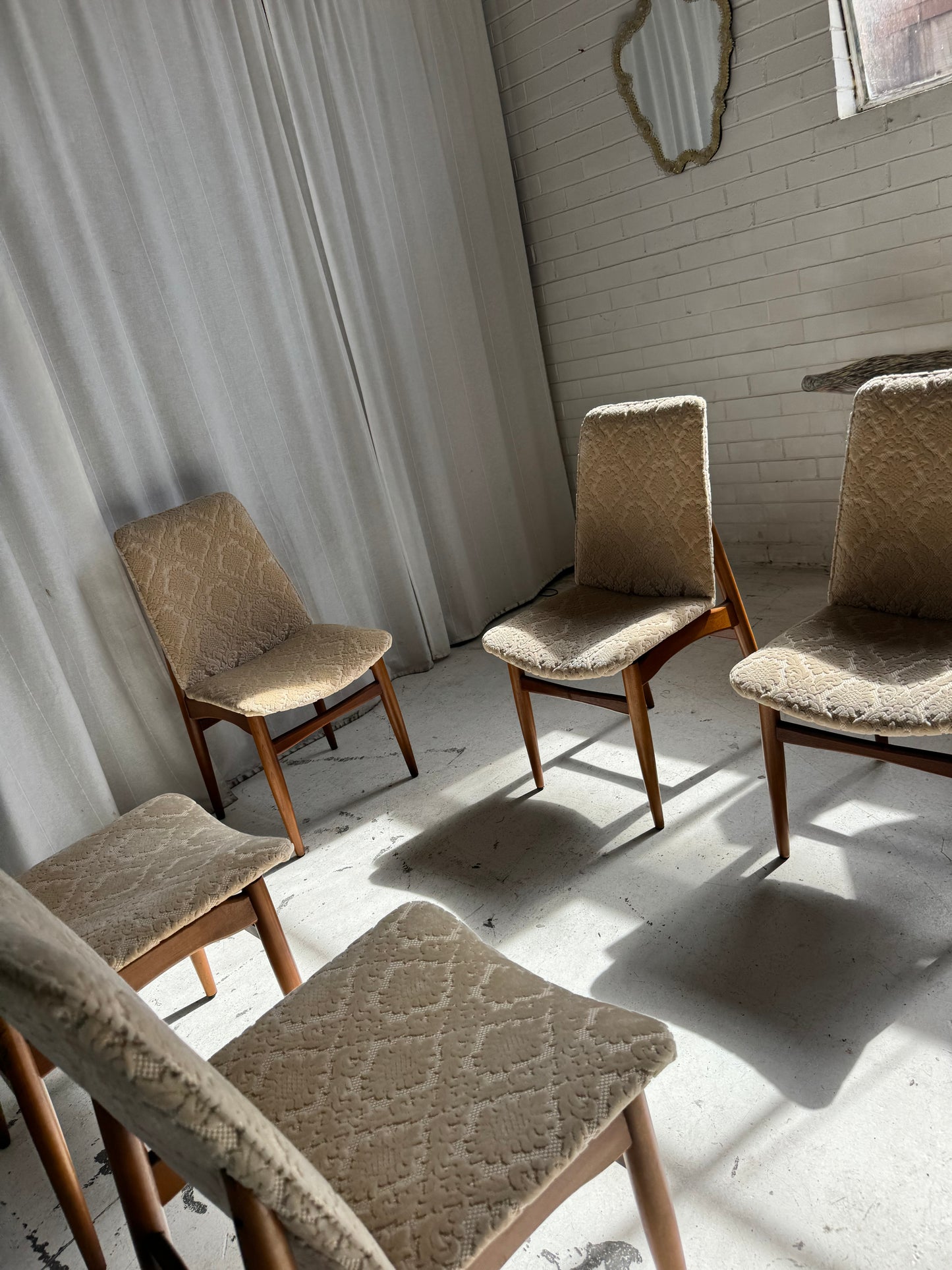 Parker Model 118 Dining Chair Set (6)