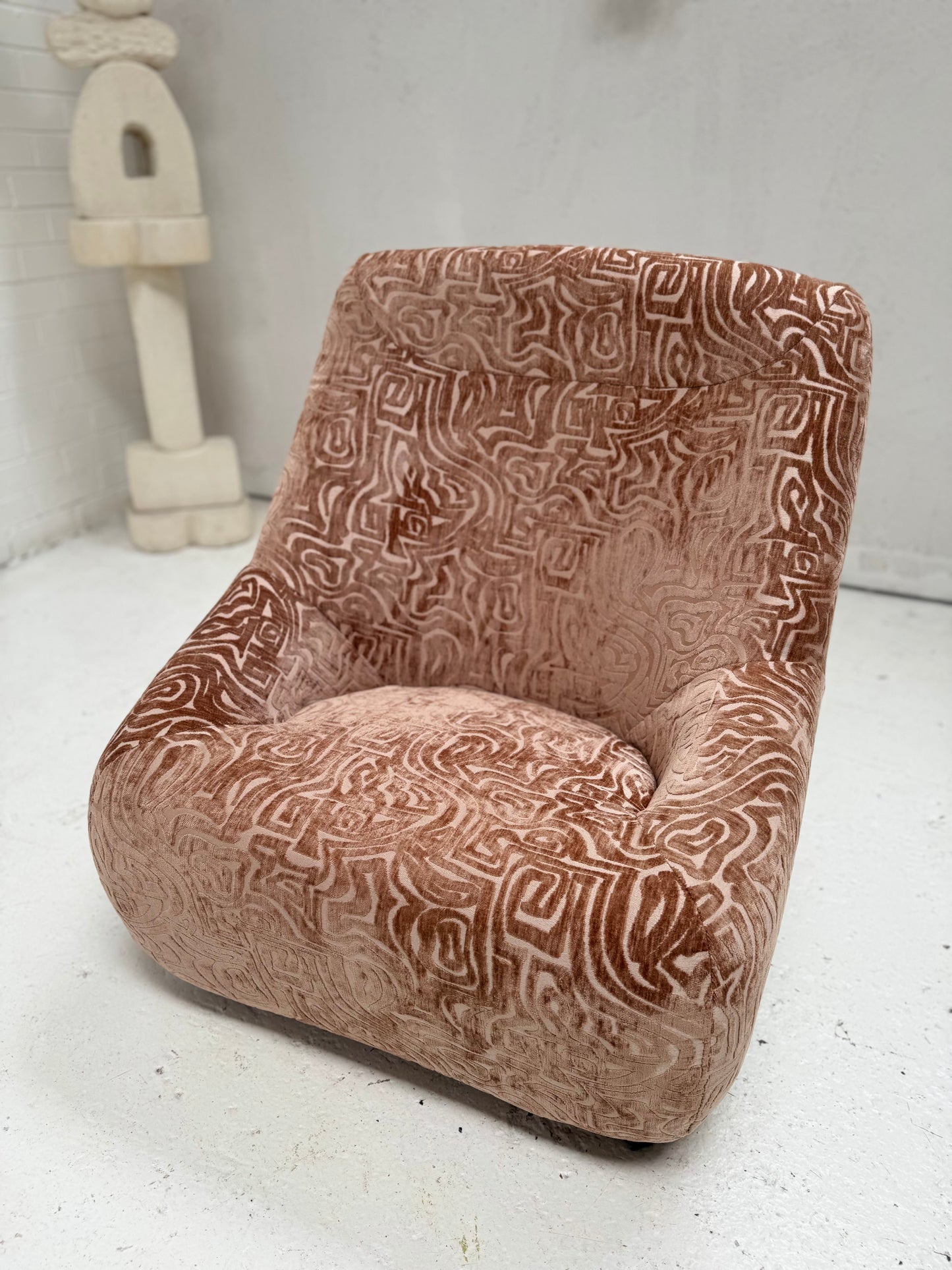 Featherston Numero IV Chair