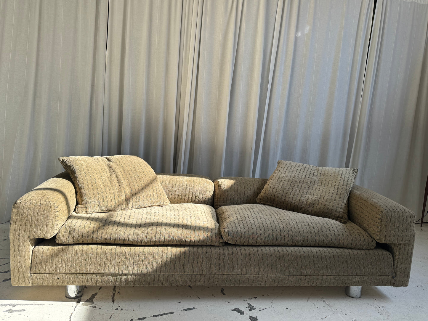 Diplomat Sofa by Howard Keith for HK Furniture, 1972