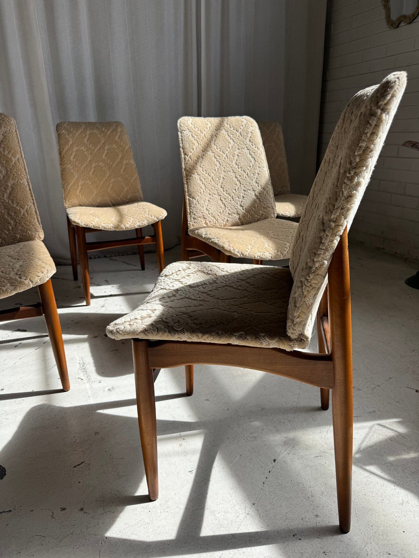 Parker Model 118 Dining Chair Set (6)