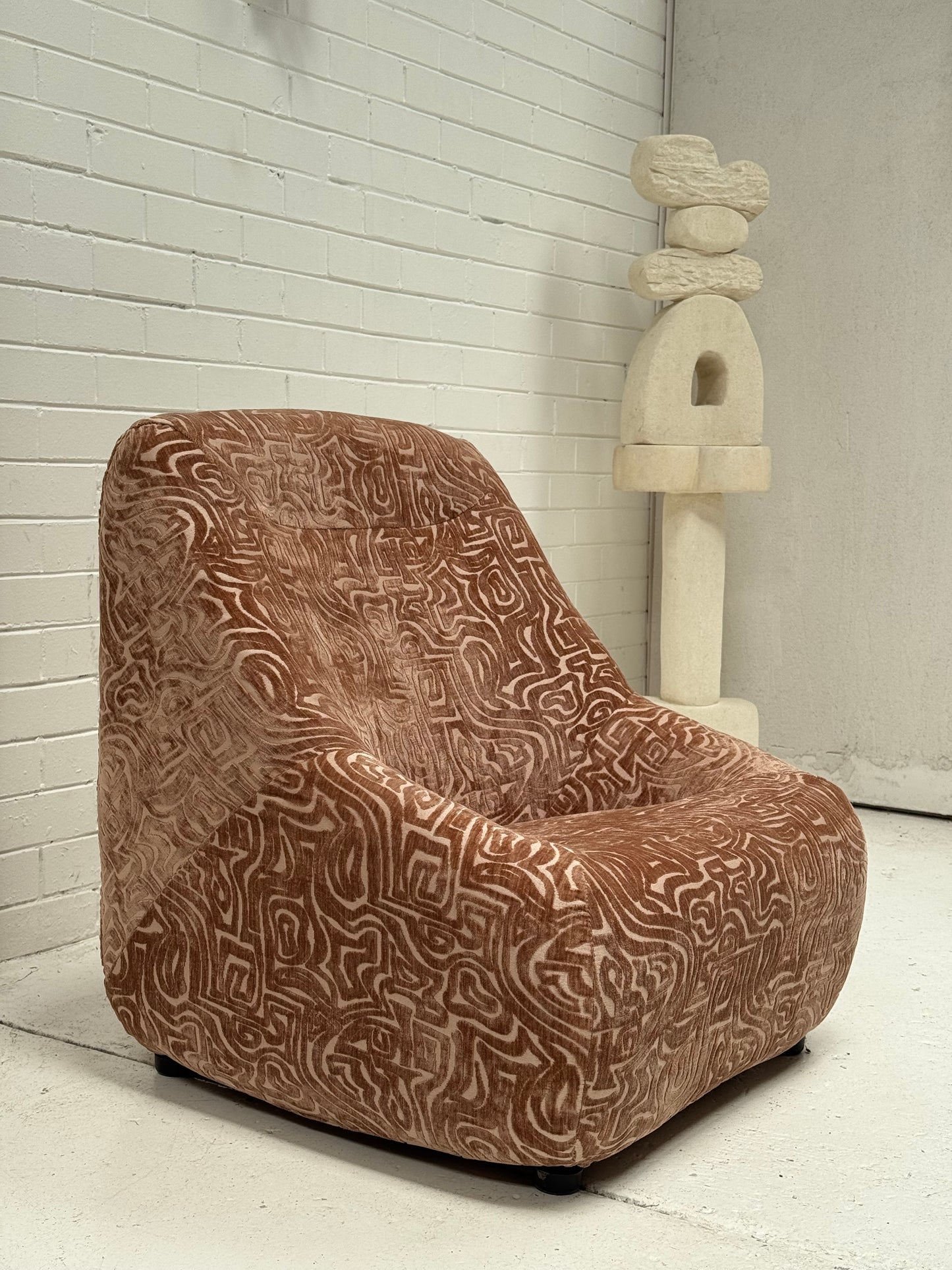 Featherston Numero IV Chair