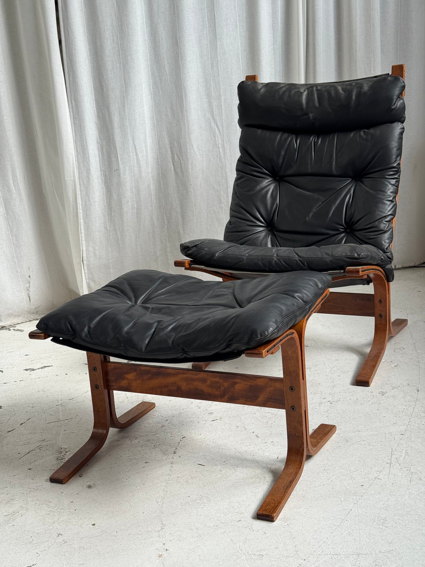 Ingmar Relling Siesta Chair & Ottoman Set