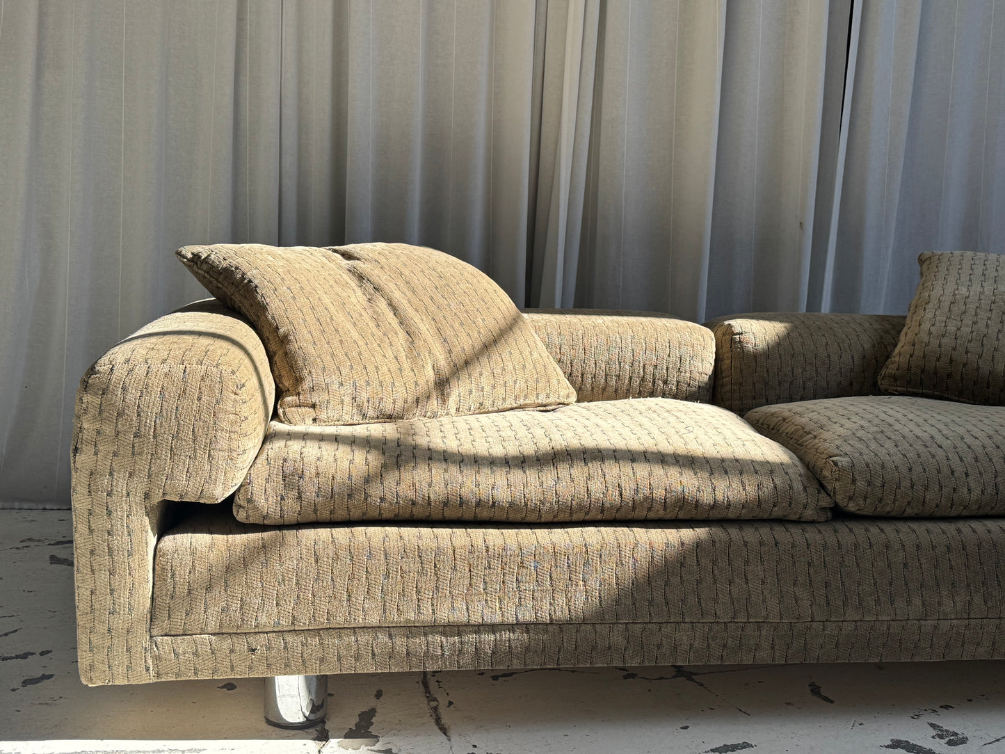 Diplomat Sofa by Howard Keith for HK Furniture, 1972