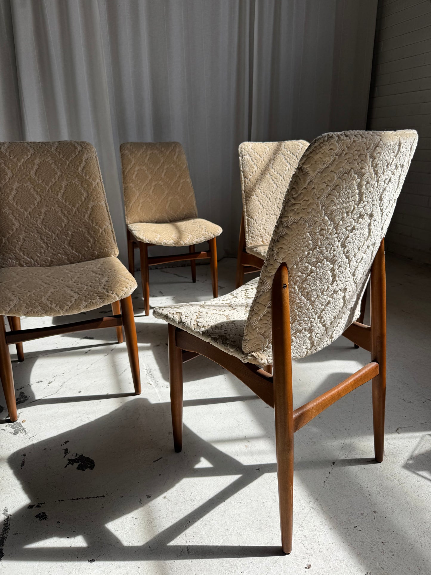 Parker Model 118 Dining Chair Set (6)