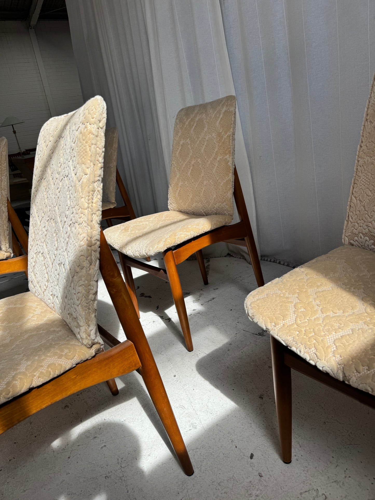Parker Model 118 Dining Chair Set (6)