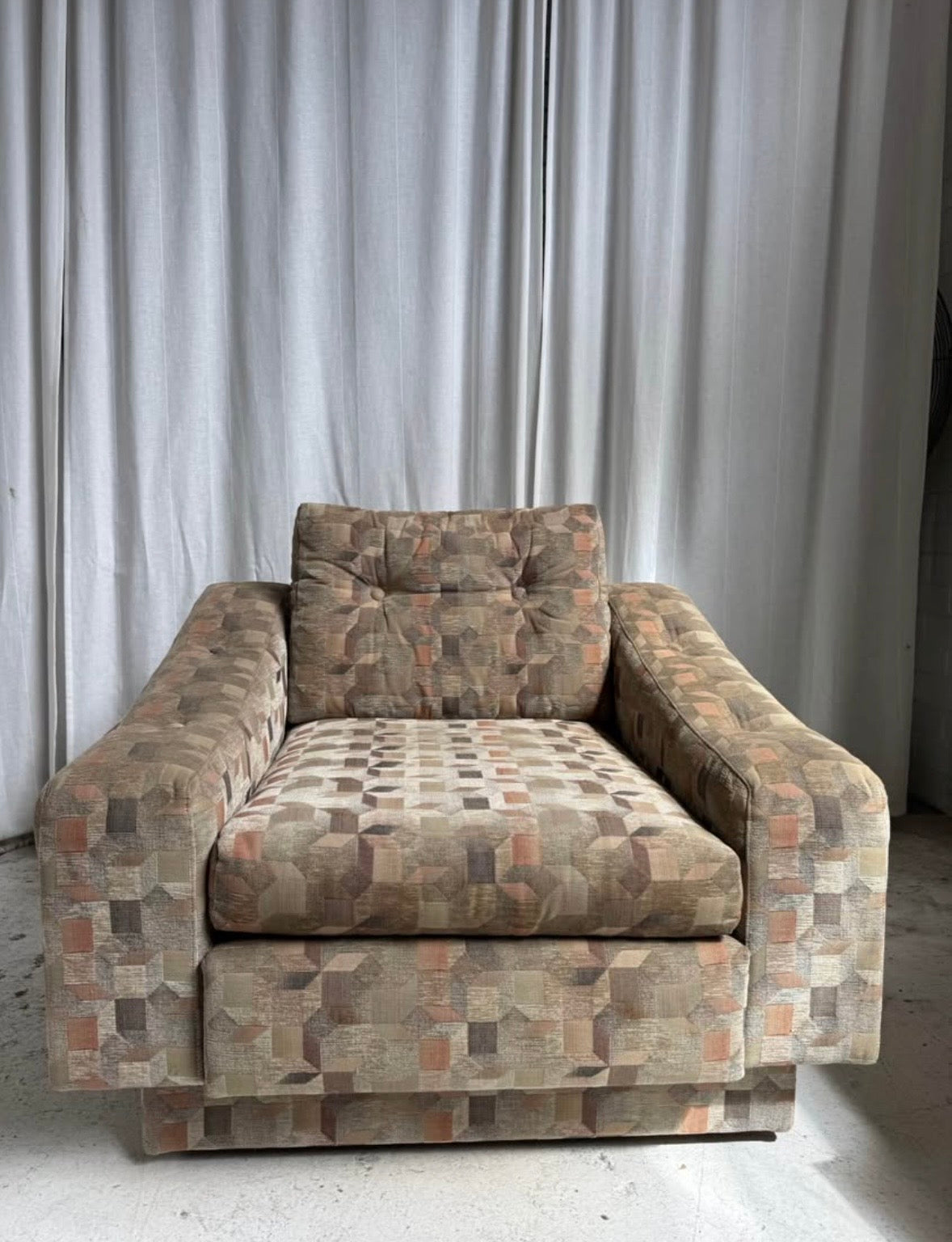 Parker Armchair - 1 available