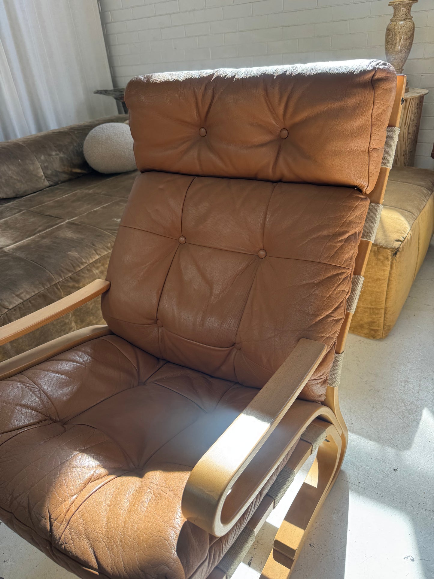 Vintage Skyline Leather Chair by Hove Mobler