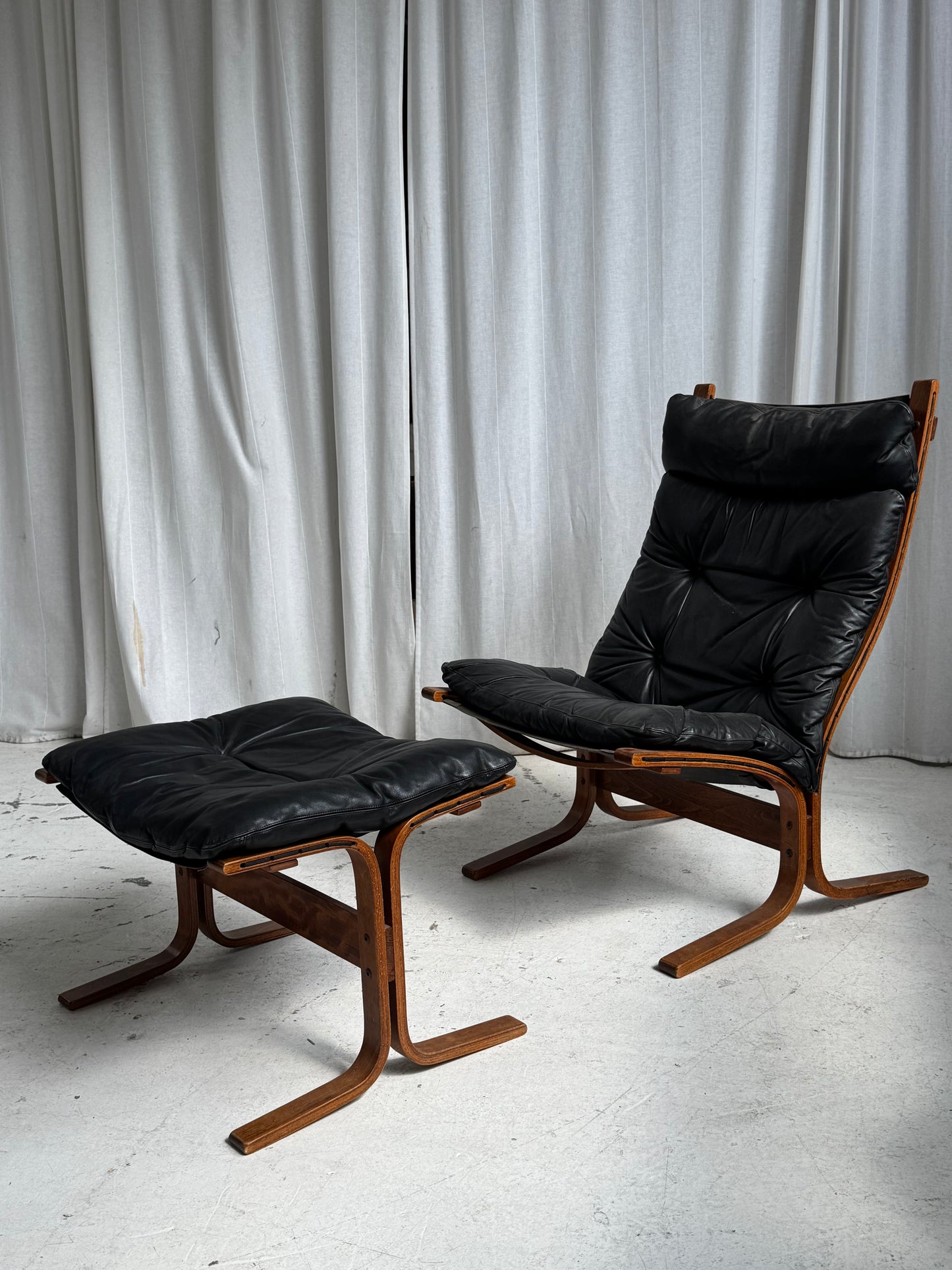 Ingmar Relling Siesta Chair & Ottoman Set